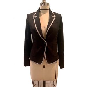 Sophisticated black blazer with grey lapel piping detail from GAP.